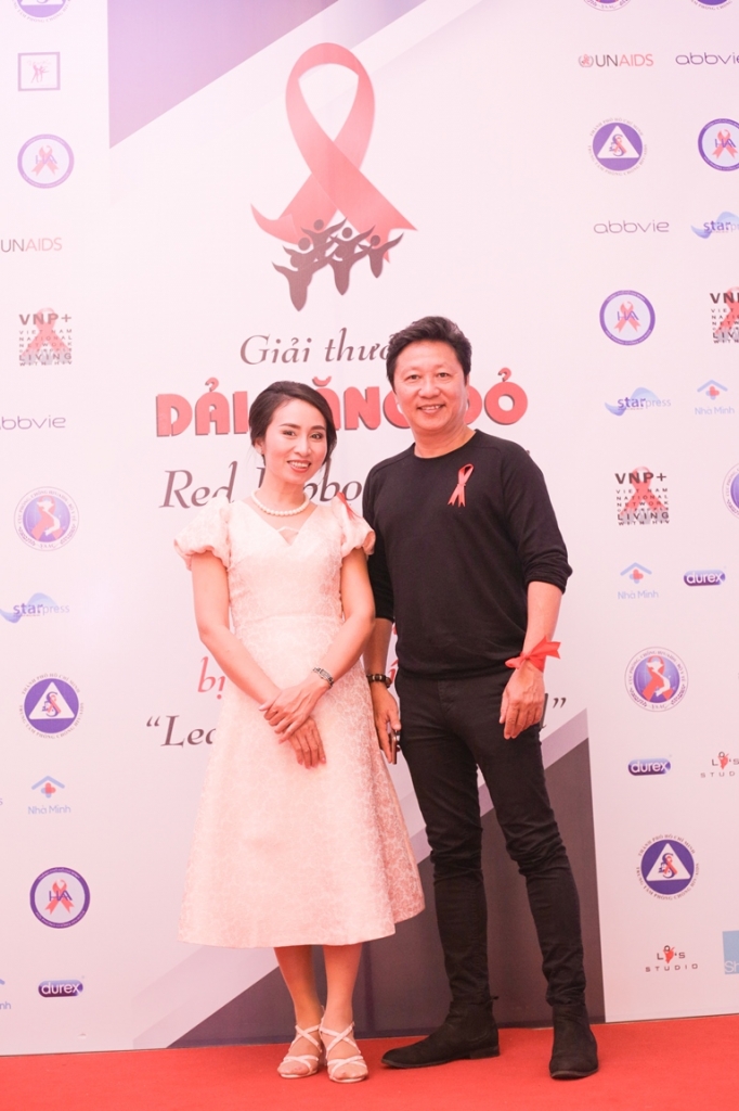 hong anh lan dau lam mc giai thuong dai bang do 2018