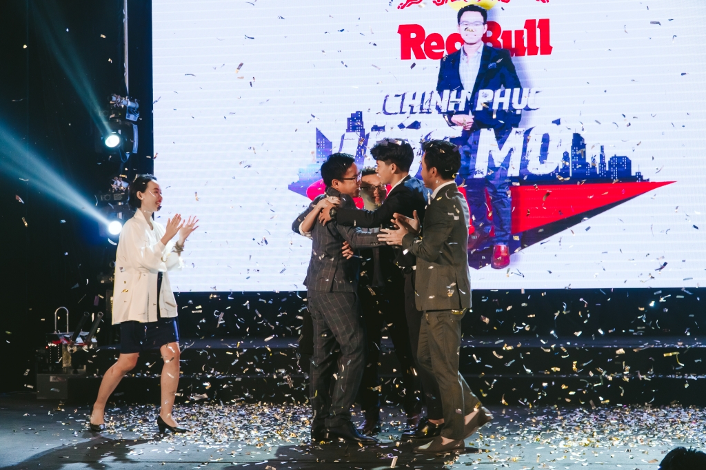 chung ket red bull chinh phuc uoc mo nguoi chien thang khong chi co mot