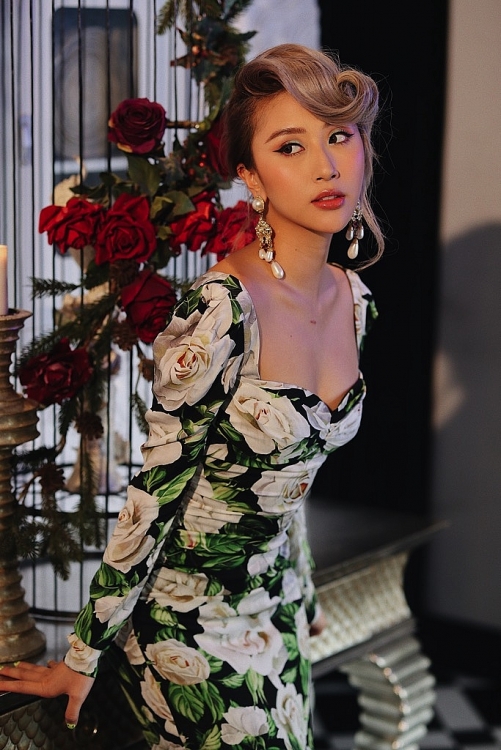 quynh anh shyn chinh thuc tro thanh dai dien viet nam tham du asia fashion award 2019
