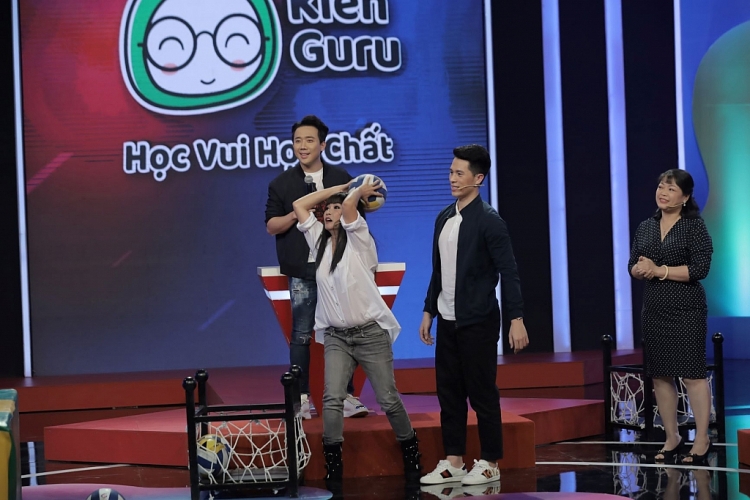 toi tuoi teen tran dinh trong tung bi gia dinh ngan can khong cho theo duoi dam me bong da