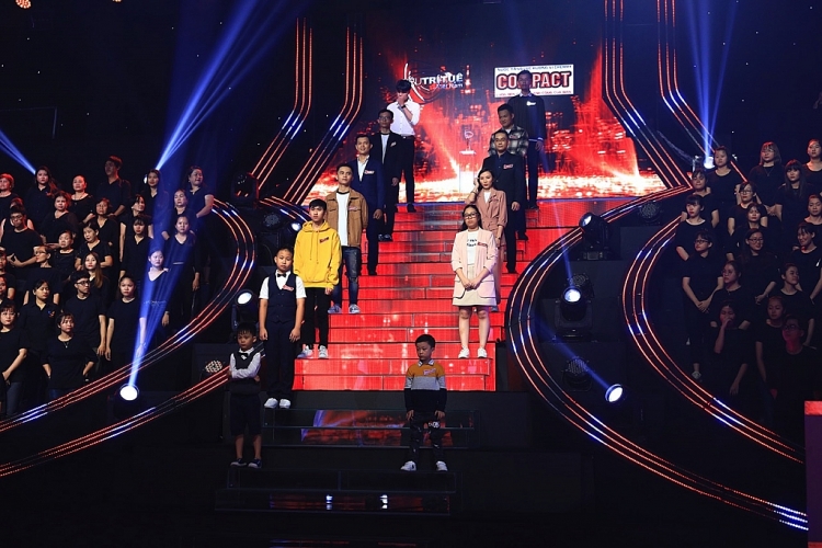 sieu tri tue viet nam chan menh su gia phuoc vinh cham chan cung than dong trieu nguoi co mot tuan minh