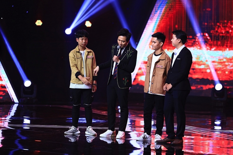 sieu tri tue viet nam chan menh su gia phuoc vinh cham chan cung than dong trieu nguoi co mot tuan minh