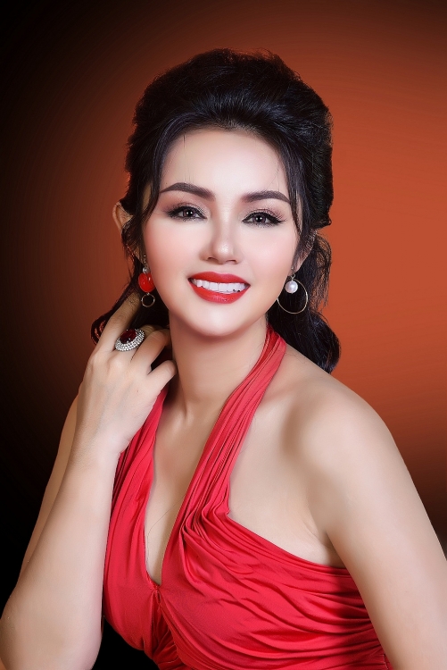 ca si amy le anh hoa than thanh nguoi dep thap nien 50 60