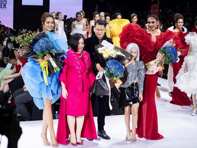 'Aquafina Vietnam International Fashion Week 2020': Thành công đến từ tầm nhìn và bản lĩnh kiên cường