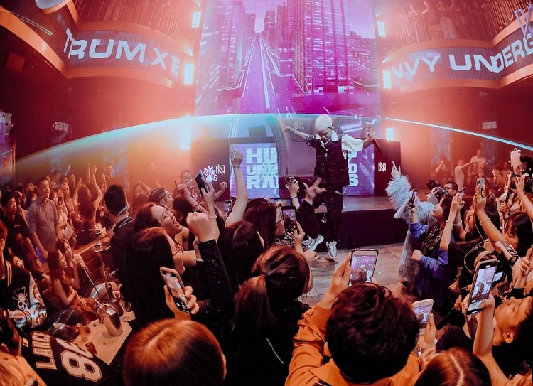 underground rapstar ricky star rtee 16 typh yuno bigboi hat xuyen dem