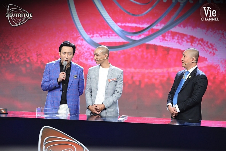 sieu tri tue viet nam mang thu thach tuyen thu quoc te chua chinh phuc chang trai 22 tuoi khien giam khao lo lang