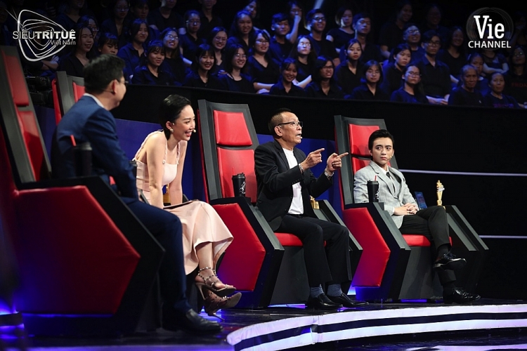 sieu tri tue viet nam mang thu thach tuyen thu quoc te chua chinh phuc chang trai 22 tuoi khien giam khao lo lang