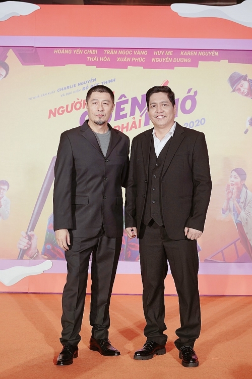 cap doi nguoi can quen phai nho ha lan va ngan cua mat biec tai hop tai le cong chieu phim cua duc thinh va charlie nguyen