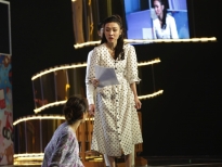 'Gương mặt điện ảnh 2021': Khánh Linh lấy nước mắt khán giả qua tiết mục 'Lòng mẹ'