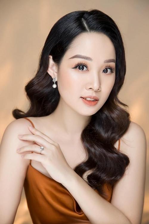 Hoa hậu Nguyễn Diệu Hoa và Hà Kiều Anh 'cầm cân nảy mực' cho cuộc thi 'Hoa hậu doanh nhân Việt Nam 2021'