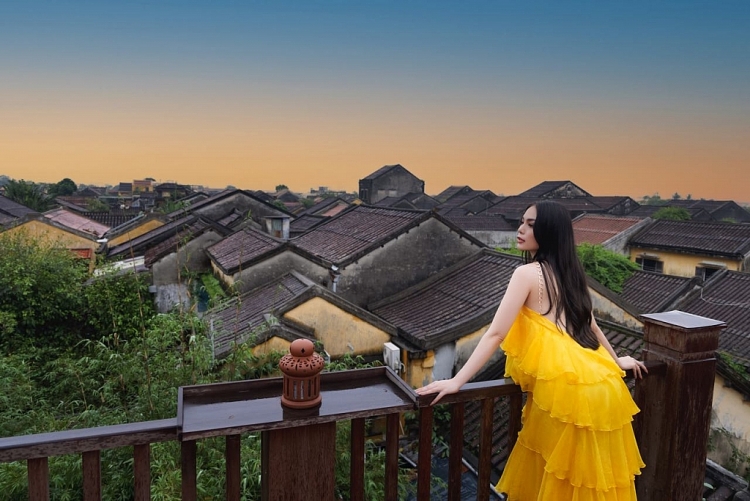 Hoàng Hương Ly quảng bá du lịch Hội An tại 'Hoa hậu du lịch quốc tế 2021'