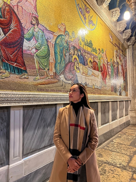 Á hậu Hoàng My thăm lại Israel khi đồng hành cùng Kim Duyên tại 'Miss Universe 2021'