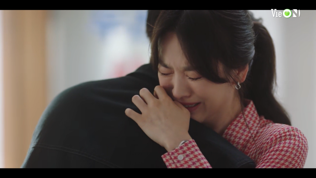 'Bây giờ, chúng ta đang chia tay': Song Hye Kyo tỏ tình với Jang Ki Yong, sẽ sớm kết hôn?