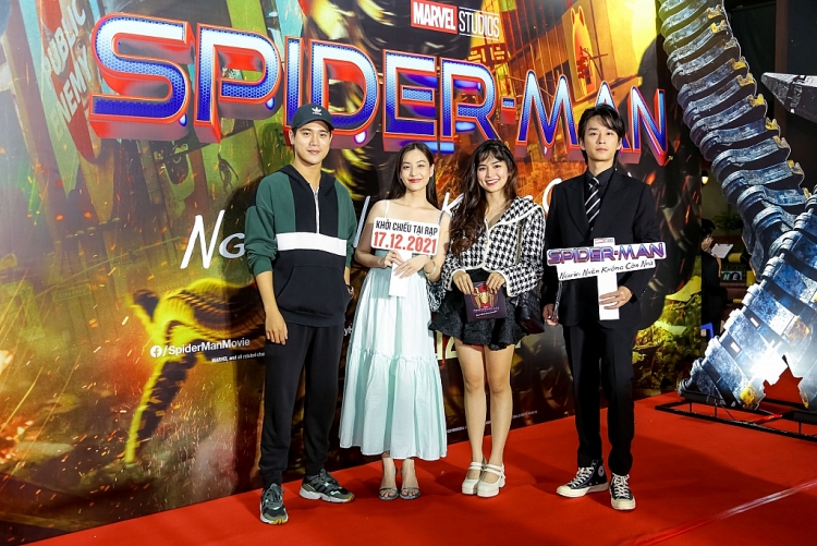 Sao Việt hào hứng thưởng thức cuộc chiến hoành tráng của Người nhện trong 'Spider-Man: No way home'