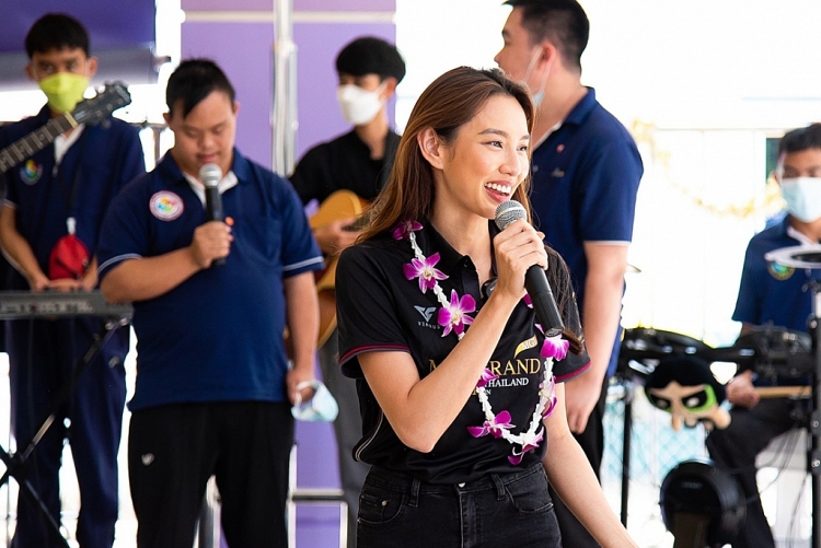 Chuyến từ thiện đầu tiên của Thùy Tiên hậu đăng quang 'Miss Grand International 2021'