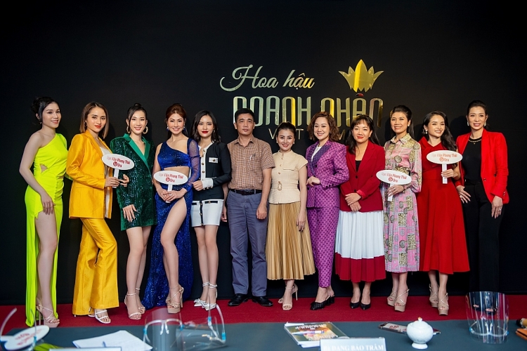 Trước thềm chung kết, top 20 'Hoa hậu doanh nhân Việt Nam 'trao hơn 2,7 tỷ đồng hỗ trợ trẻ mồ côi