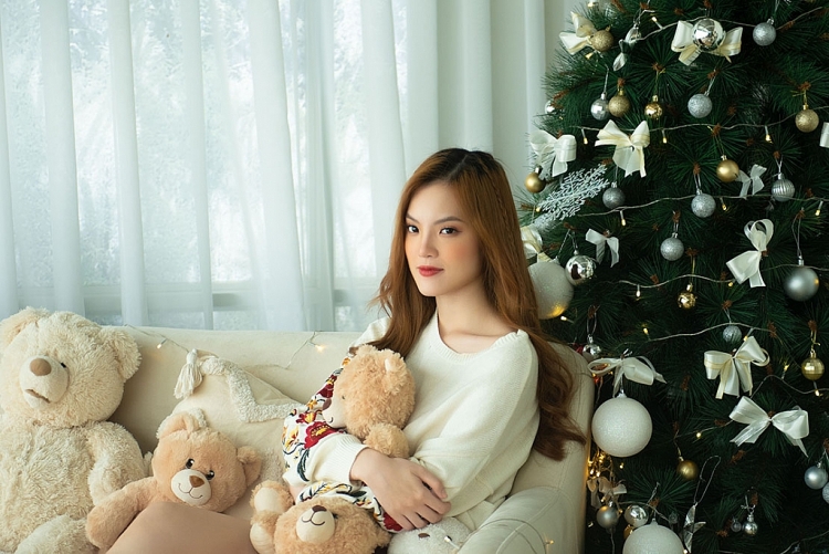 Ra mắt bản nhạc Giáng sinh tự sáng tác Sunny Đan Ngọc tiết lộ hướng đi mới