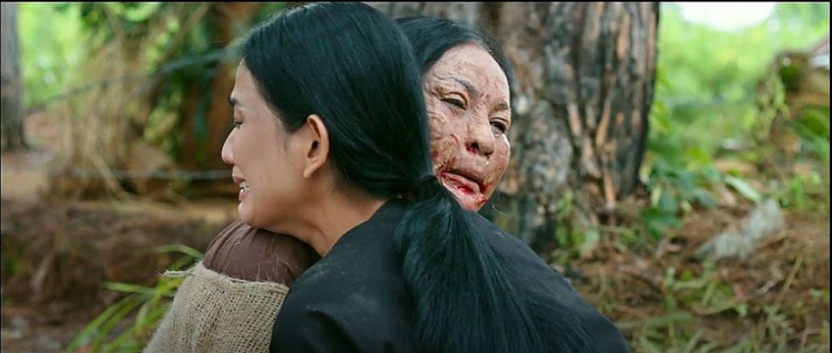 Á hậu Trương Thị May tái ngộ khán giả điện ảnh với vai diễn 'nặng ký' trong 'Kẻ đào mồ'
