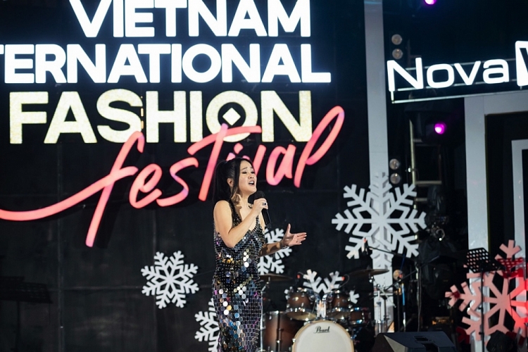 Tóc Tiên, Văn Mai Hương khuấy động đêm bế mạc 'Vietnam International Fashion Festival 2021'