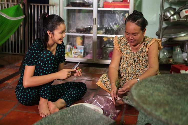 'Road to Miss Universe 2022' tập 2 hé lộ 'giấc mơ' của mẹ Hoa hậu Ngọc Châu