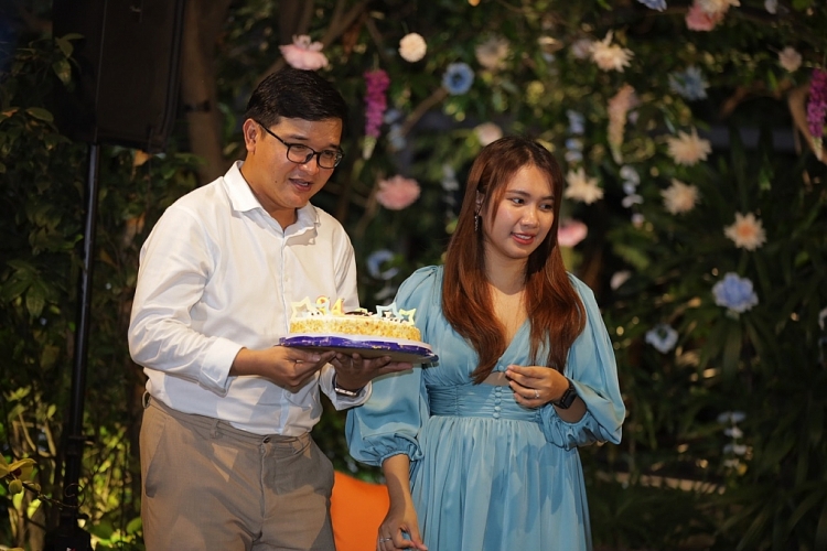 Trúng vai chính điện ảnh, Song Luân vẫn ham kinh doanh kiếm tiền để tìm người yêu