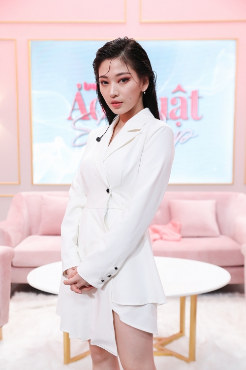 Nữ khách mời Hàn Quốc nhờ Nam Trung tạo hình giống Ji Yeon (T-Ara) tại 'Ảo thuật sắc đẹp'