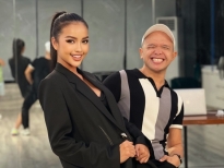 'Road to Miss Universe 2022' tập 3 hé lộ quá trình cải thiện kỹ năng catwalk của Ngọc Châu ở Philippines