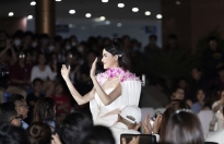 Hoa hậu Phan Thị Mơ xót xa tình cảnh lao động nghèo mất việc mùa Tết
