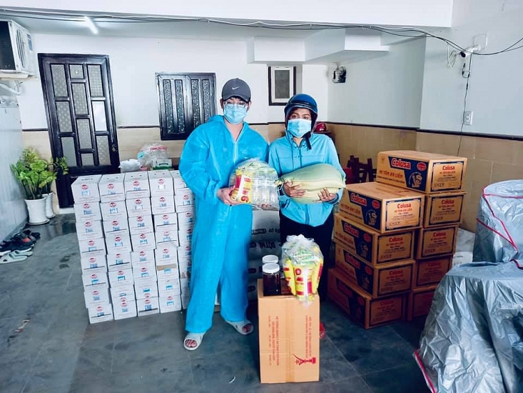 Thanh xuân đẹp của Dương Tùng Nhân: Làm từ thiện, giúp đỡ nhiều hoàn cảnh khó khăn