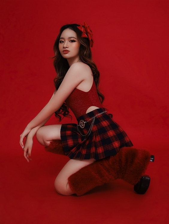 'Teen Model 2022' Bảo Hà đón Giáng sinh sớm bằng bộ ảnh sành điệu, 'đỏng đảnh' cực đáng yêu