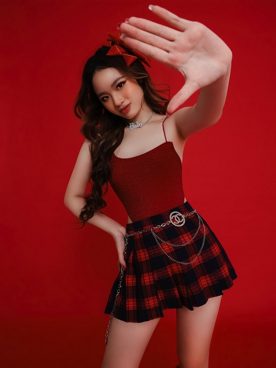 'Teen Model 2022' Bảo Hà đón Giáng sinh sớm bằng bộ ảnh sành điệu, 'đỏng đảnh' cực đáng yêu