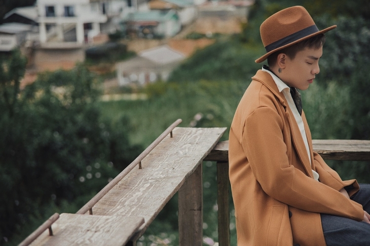 Hứa Kim Tuyền chính thức phát hành EP 'Những tổn thương đã qua', kết hợp cùng Orange tung ca khúc 'lụi tim' về người cũ