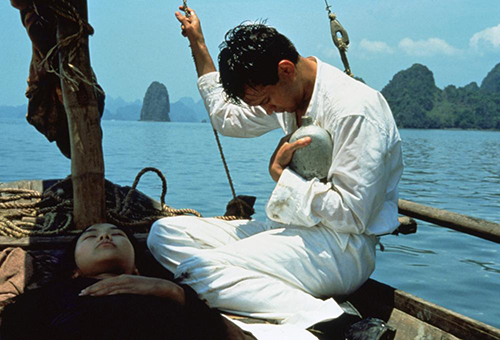 4. Vịnh Hạ Long trong một cảnh quay trên phim Đông dương năm 1992 2