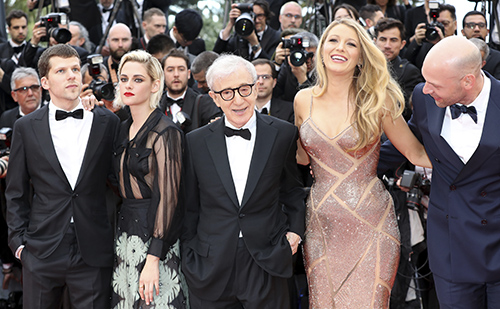Woody Allen và dàn diễn viên của mình tại Cannes 2016