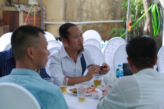 Người thân và dàn sao Việt nghẹn ngào trong lễ viếng cố nghệ sĩ Giang Còi