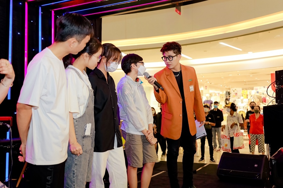Trương Thảo Nhi, Ngô Lan Hương, Rtee đổ bộ sân khấu MTV Showcase cực hoành tráng
