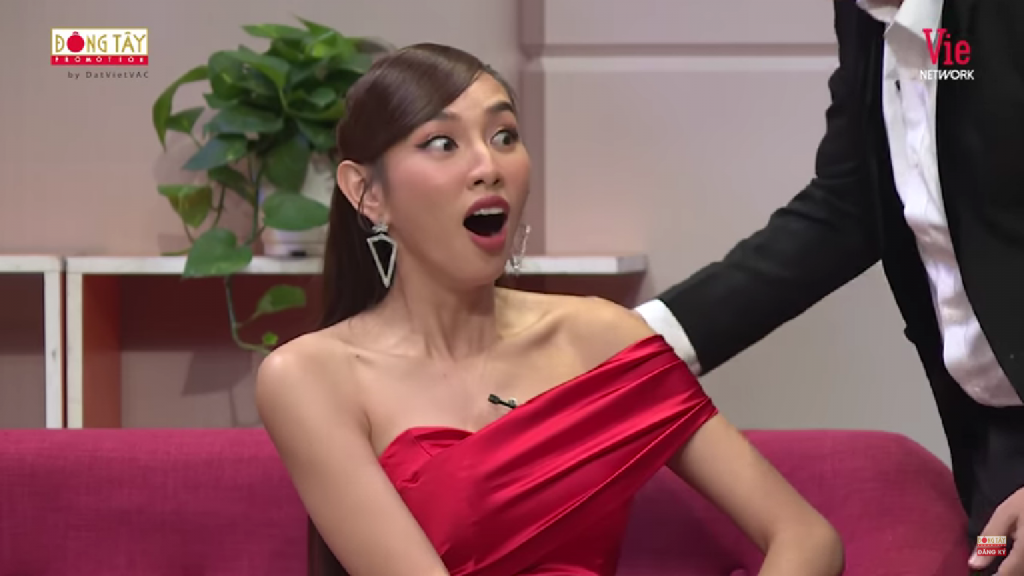 Hoa hậu Thùy Tiên bất ngờ khi bị thơm má - được mai mối cho một nhân vật trong giới Showbiz