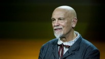John Malkovich tham gia ‘Extremely Wicked, Shockingly Evil and Vile’