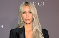 Kim Kardashian công bố tên con gái mới sinh