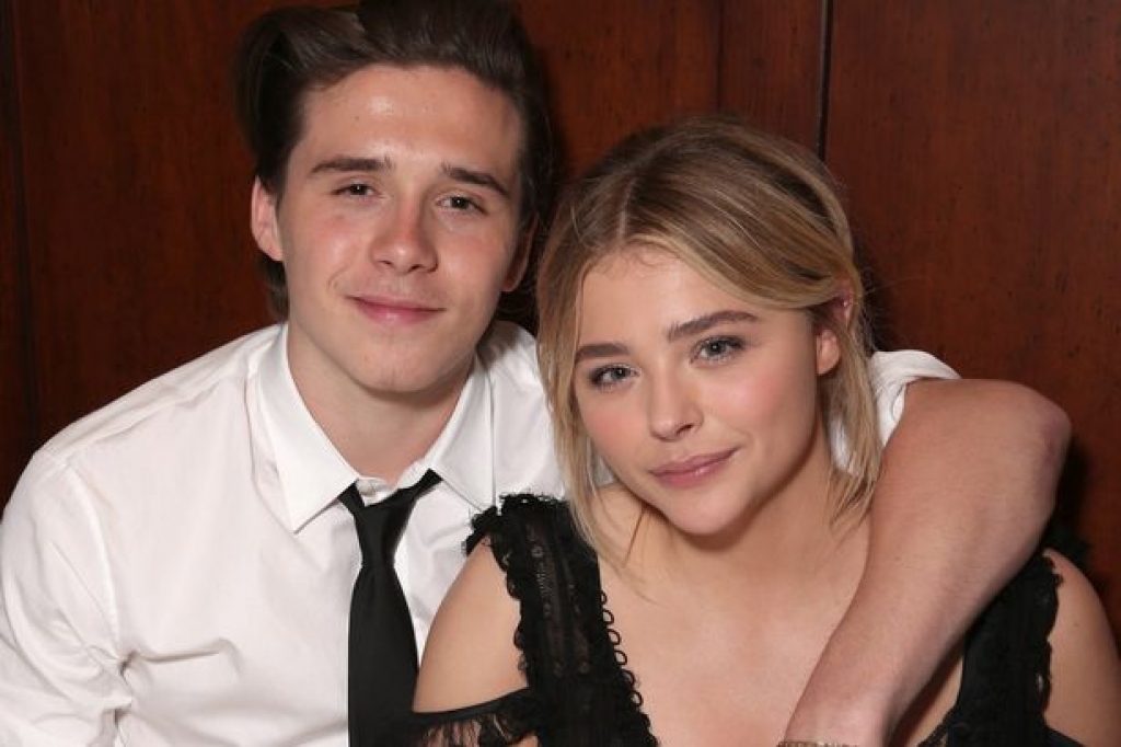 brooklyn beckham va chloe moretz lai tai hop