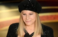 Barbra Streisand xin lỗi về những bình luận bênh vực Michael Jackson