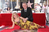 Goldie Hawn và Kurt Russell được gắn sao trên Con đường danh vọng