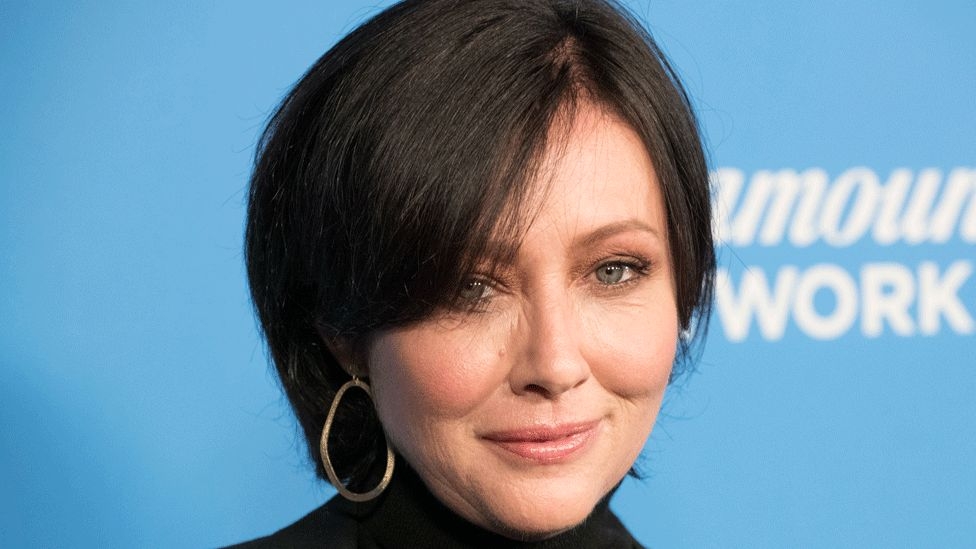 shannen doherty tham gia beverly hills 90210 lam lai