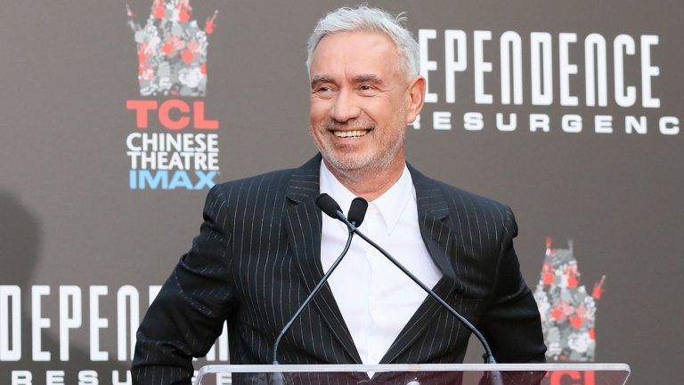 dao dien roland emmerich quay lai khong gian voi bo phim moonfall