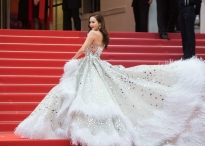 Điểm lại những trang phục đẹp nhất trên thảm đỏ Liên hoan Phim Cannes 2019