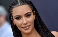Kim Kardashian bảo vệ mái tóc bện kiểu bộ tộc châu Phi