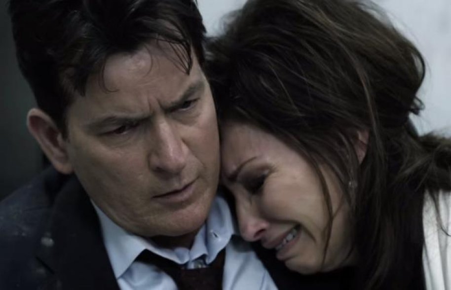 Charlie Sheen, Whoopi Goldberg trong trailer đầu tiên của bộ phim '9/11'