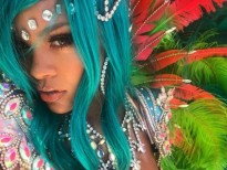 Rihanna gây bão tại Lễ hội hoá trang Crop Over