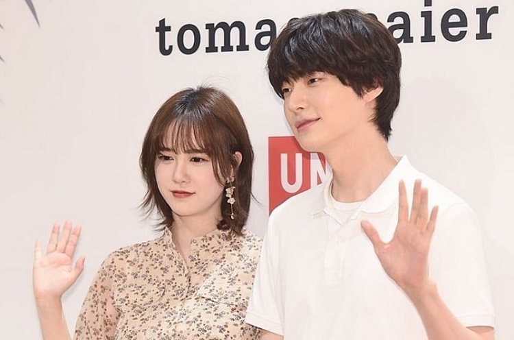 ahn jae hyun van tham gia phim moi binh thuong sau khi bi phanh phui doi xu te bac voi goo hye sun