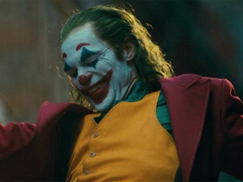 ‘Joker’ đang cán mốc phim nhãn R có doanh thu cao nhất mọi thời đại